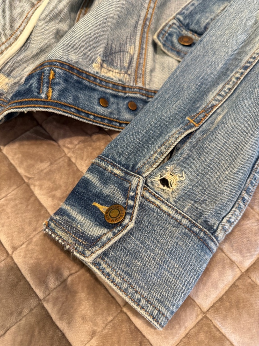 Abercrombie & Fitch Distressed Denim Jacket - Picture 6 of 14
